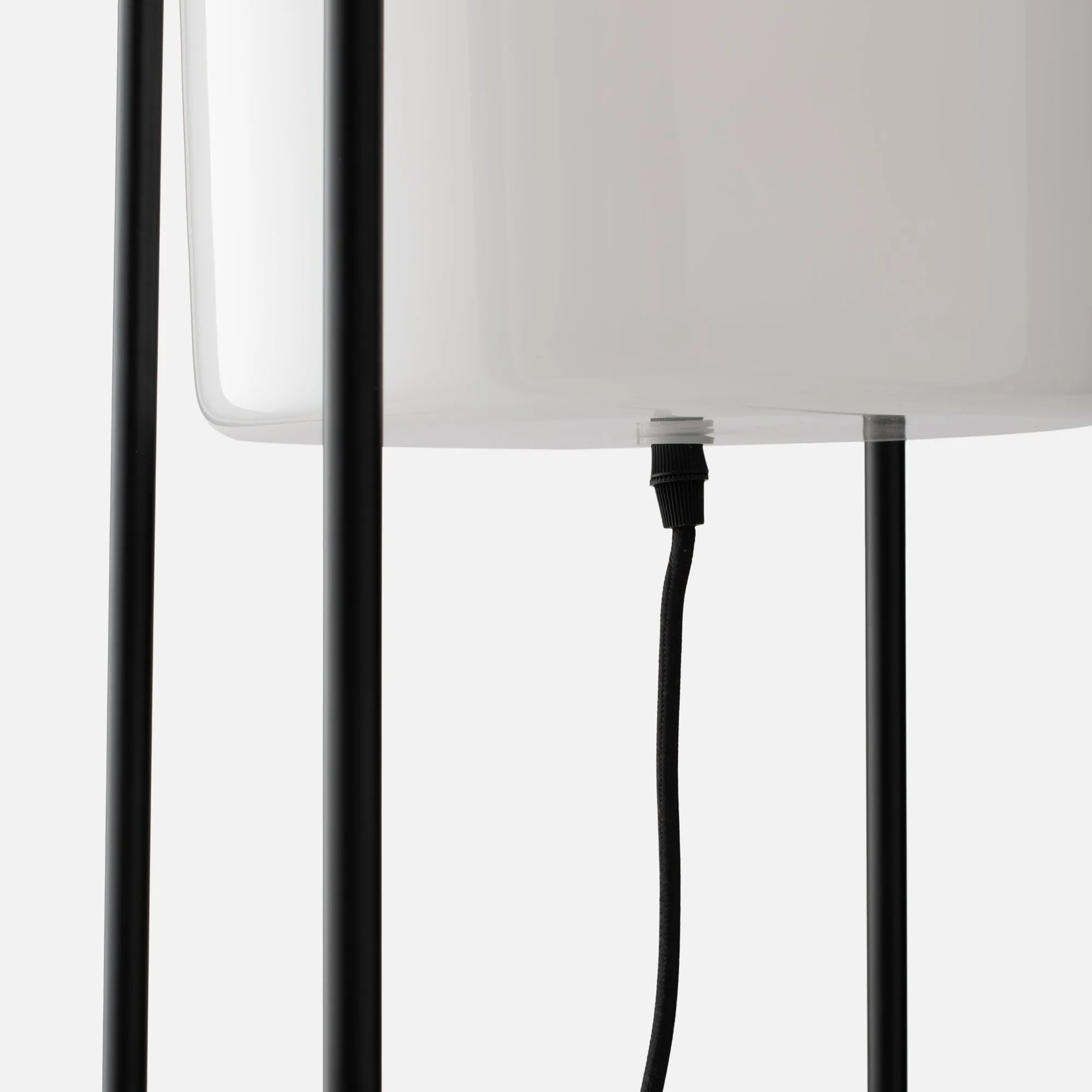 Edwin Floor Lamp