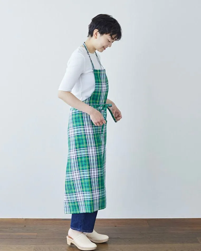 Full Apron: Helen