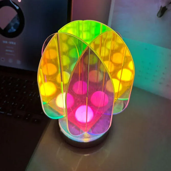 Modern Clear Dazzle Acrylic Geometry LED Art Decoration Table Lamp