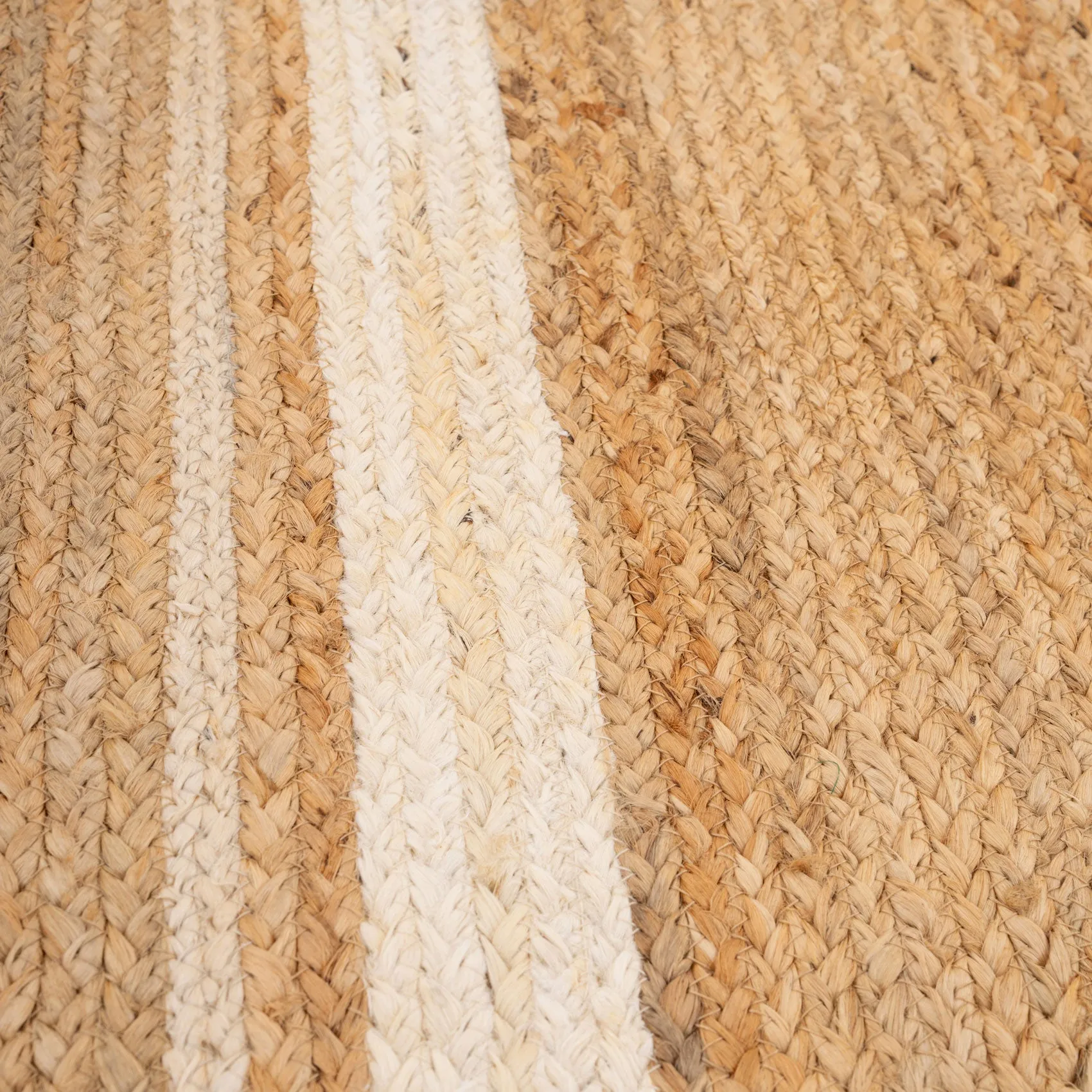 Natural Bordered Jute Rug - Laurel