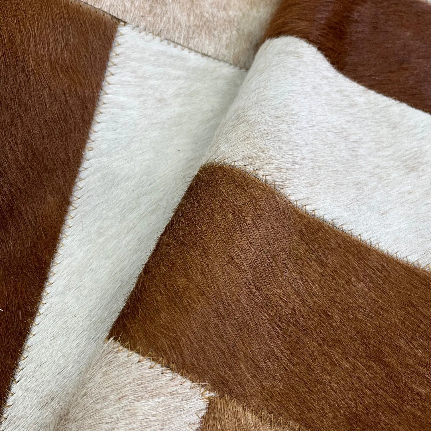 Natural Rectangle Cowhide Hair-On Patchwork Area Rug