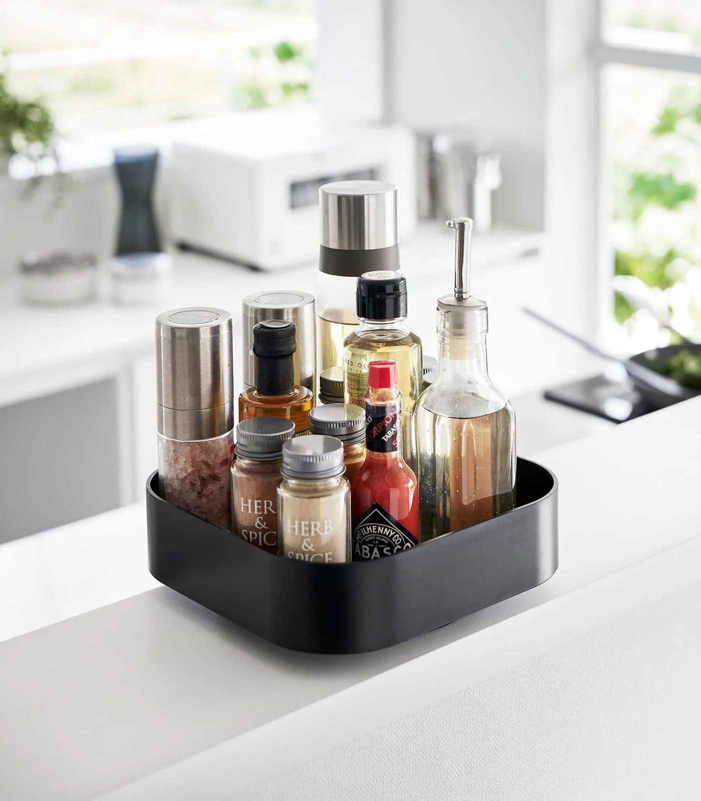 Rotating Storage Tray