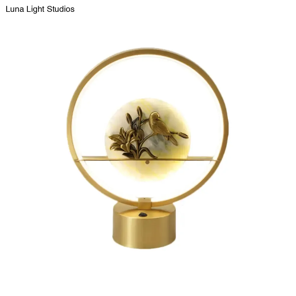 Ruchba - Circle Gold Metal LED Night Table Light with Flower and Bird Decor